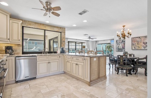 Isles of Capri Maison | "Monthtly Special" Home w/ Bay View Isles Of Capri, Naples & Marco Island area