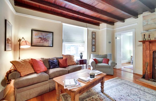 Afton Maison | Monticello Wine Trail Cottage - Close to Hiking!