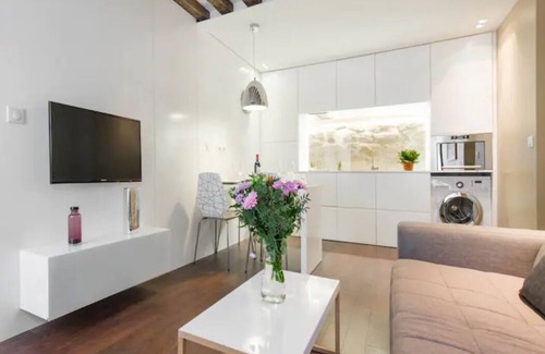 Quartier du Mail Appartement | MONTORGUEIL APPARTEMENT CHARME