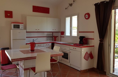 Montaud Maison | Location montpellier villa climatisee 4 pers herault piscine jardin privatif