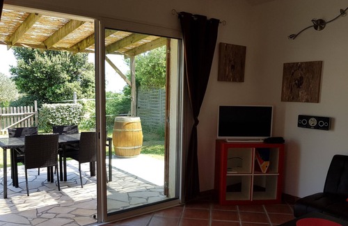 Montaud Maison | Location montpellier villa climatisee 4 pers herault piscine jardin privatif