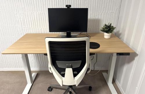 Laval Appartement | Montreal - Laval Haven - Entire Rental Unit