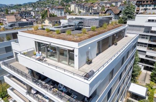 Busserach Appartement | Montreux CH 4 bedrooms,4 bathrooms 8-10 pers