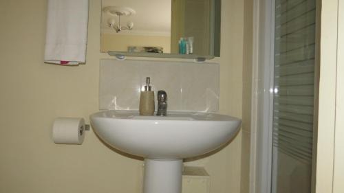 Havering Lit Et Petit-Déjeuner | Montrose Guest House