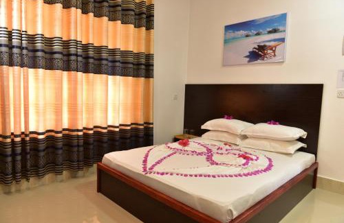 Guraidhoo Maison | Moodhumaa Inn