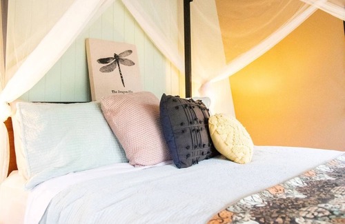 Charlwood Cabine | Moogie Glamp - Magical Bush Glamping Retreat