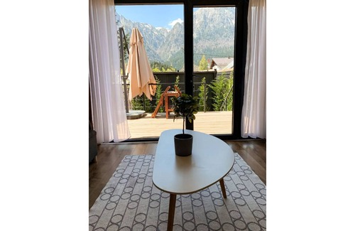 Busteni Maison | Moon Calisto 2
