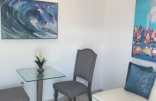 Eleanor Roosevelt Appartement | Moon Roosevelt Downtown local-urban humble area 1-bedroom apartment in San Juan