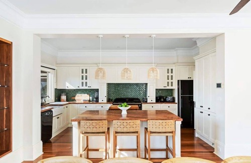 Meroo Meadow Maison | 'Moondance' - Luxurious Hillside Retreat
