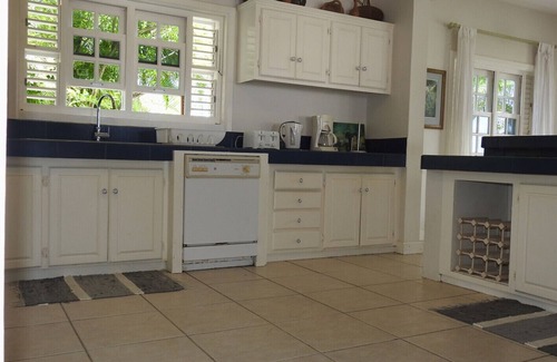 Diamond Maison | MOONDROPS is a scenic & spacious setting for reconnecting!