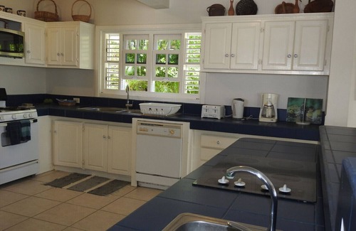Diamond Maison | MOONDROPS is a scenic & spacious setting for reconnecting!