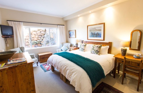 Glencairn Maison | Moonglow Guest House