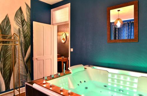 Poincare - Foch - Anatole France - Croix de Bourgogne Appartement | MoonLOVE, SPA/Sauna et Jacuzzi privés, charme et détente.