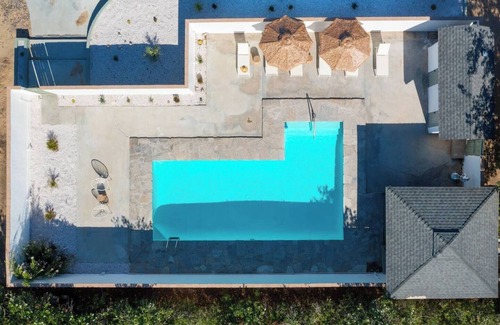 Joshua Tree Maison | Moonstone: Pool, Spa, Pickle Ball Court & Sauna