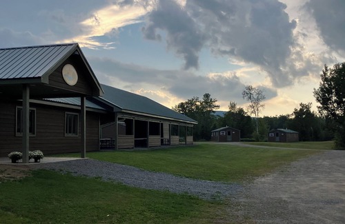 New Limerick Cabine | Moose Cabin - Lakeside Cabin! Come check us out any season
