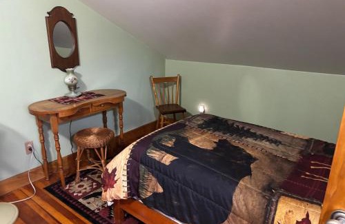 Old Forge Maison | Moose Riverside Bungalow 3BR Home Old Forge NY