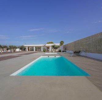 El Toyo Appartement | Moott Homes Suites Villa Costacabana