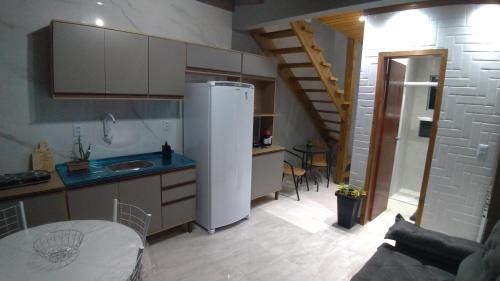 Carianos Appartement | Moradas Desterro, próximo ao aeroporto 24
