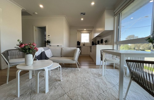 Melbourne Maison | Mordialloc Fully Renovated Beachfront Oasis: Right across from the beach!