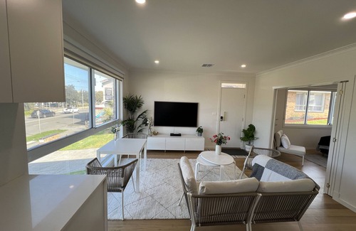 Melbourne Maison | Mordialloc Fully Renovated Beachfront Oasis: Right across from the beach!