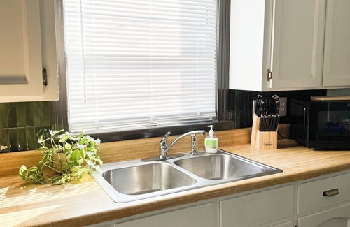 Gallatin Maison | More Space than Hotel -- King Bed/ Bunk Bed / Laundry - 29mi to Nashville
