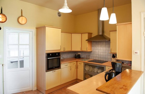 Morgny Cottage | Gîte de charme familial, 3 épis, JARDIN CLOS FLEURI, PISCINE , TERRASSE
