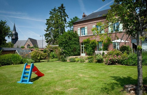 Morgny Cottage | Gîte de charme familial, 3 épis, JARDIN CLOS FLEURI, PISCINE , TERRASSE