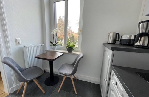 Schmolln Appartement | Moritz townhouse-modern apartment in the style of the old + garden shed