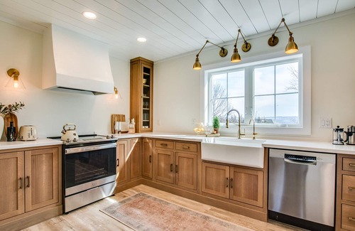 Valois Maison | Morning Dove farmhouse on Seneca lake wine trail