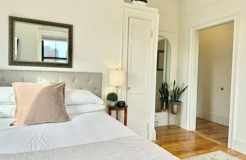 Parkside Hôtel | Morrill Mansion Inn | 5 | Self Check In | Parking