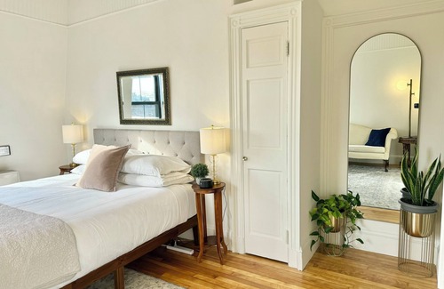 Parkside Hôtel | Morrill Mansion Inn | 5 | Self Check In | Parking