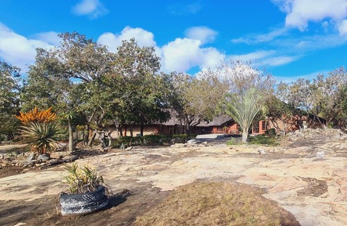 Thorny Bush Game Reserve Cabine | Morula Safari Lodge