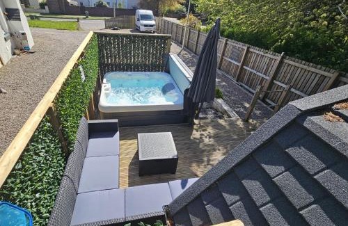 Corpach Maison | Morvan Pod & Hot tub