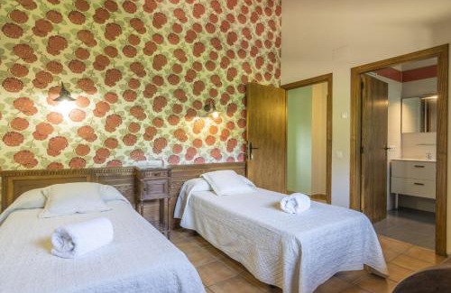 Les Iglesies Appartement | Mossen Batista Til ler