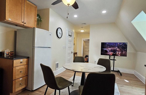 Mid-Cambridge Appartement | Most loved by repeat guests, ready for your remote & long-term stay!
