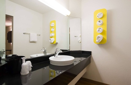 St. Johns Hôtel | Motel 6 Austin, TX - Midtown