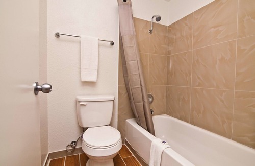 West Hills Hôtel | Motel 6 Bremerton, WA