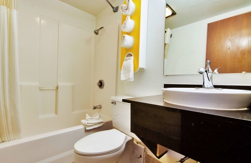 Buckner Terrace - Everglade Park Hôtel | Motel 6 Dallas, TX - Fair Park