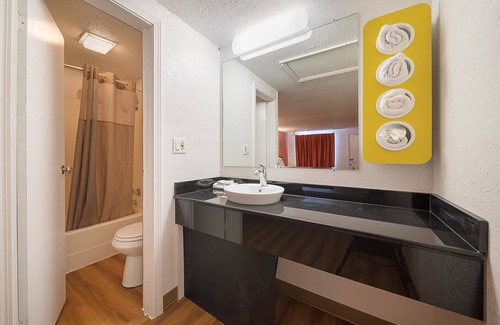 Athol Springs Hôtel | Motel 6 Hamburg, NY