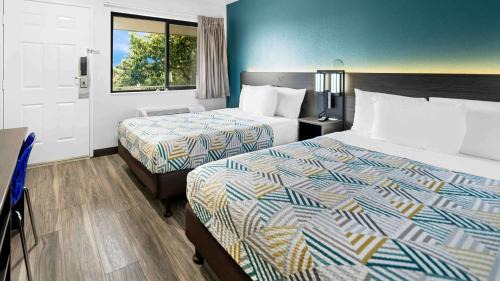 North Fremont Street Hôtel | Motel 6-Monterey, CA