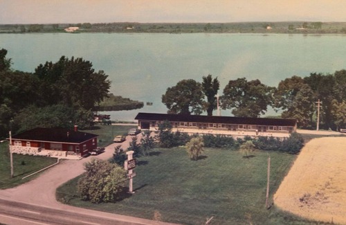 Saint-Timothee Hôtel | Motel au Bord du Lac