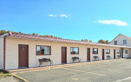 Pointe-au-Pere Hôtel | Motel Au Soleil couchant