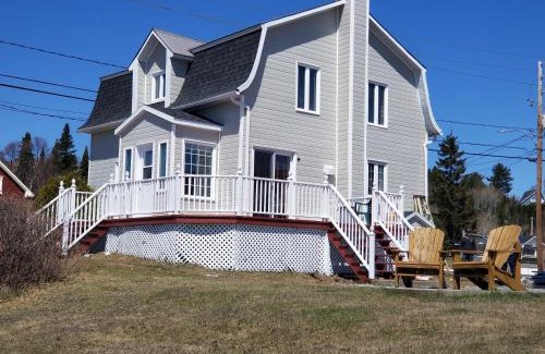 Saint-Simeon Hôtel | Motel et Chalets Bo-Fleuve Evangeline