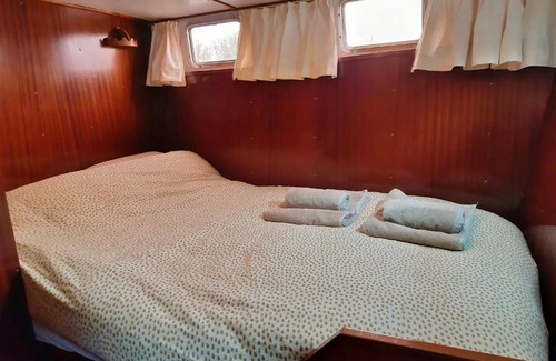 Amsterdam South Location De Bateaux | Motor Yacht Almaz
