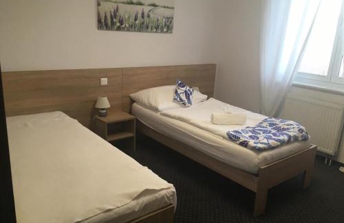 Klatovy Maison | MOTOREST-PENSION U HRACHŮ,s.r.o.