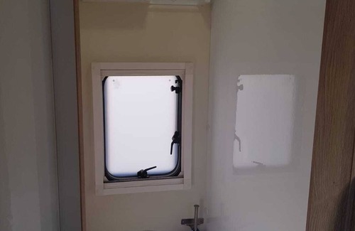 Velilla de San Antonio Maison | Motorhome rental