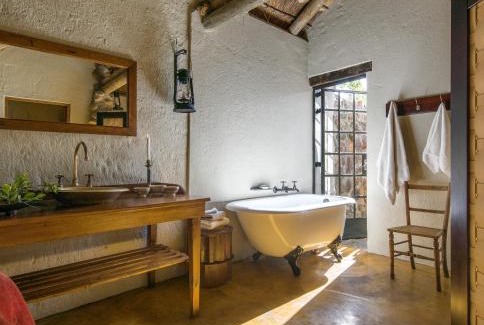 Kruger National Park Cabine | Motswari Private Game Reserve by NEWMARK