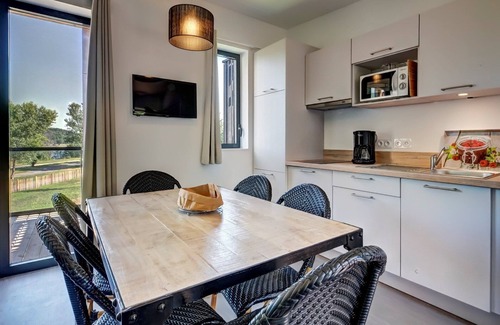 Motz Copropriété | Motz | Edge of Natura 2000 | Unique Apt | Sleeps 4
