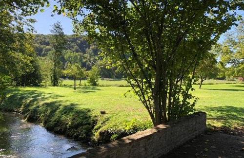 Hondouville Maison | Moulin à Eau - Domaine de 3 Hectares - Borne électrique - Chiens acceptés