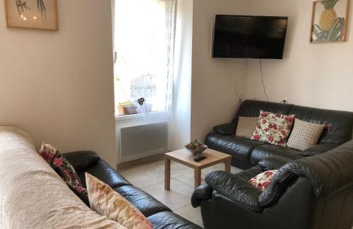 Mezieres-sur-Ponthouin Maison | Moulin Authentique avec Pêche, Animaux Acceptés et Confort Moderne près du Mans - FR-1-410-323